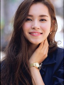 田蕾希